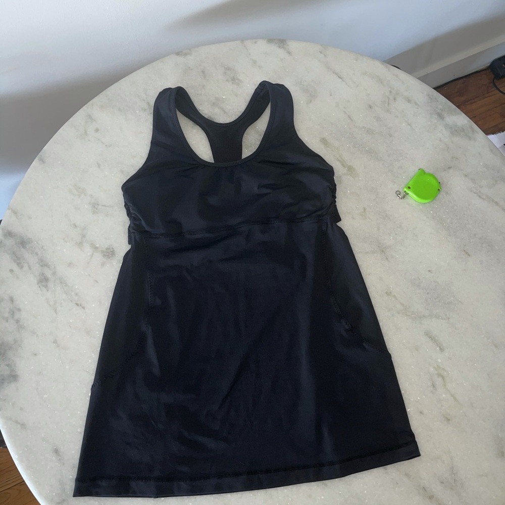 Lululemon tank 🖤